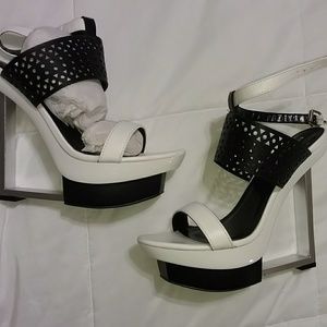 Retro High Heels size 8